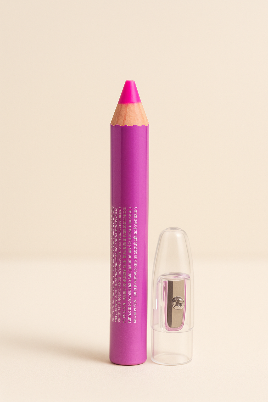 crayon ombre à paupières avec taille crayon